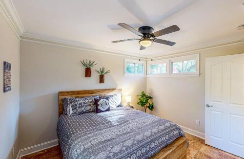 Lancaster House | Cedar Pines Bungalow