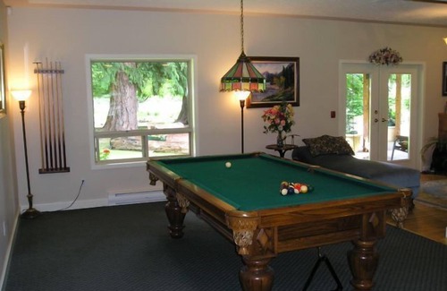 Port Alberni Bed & Breakfast | Cedar Wood Lodge B&B