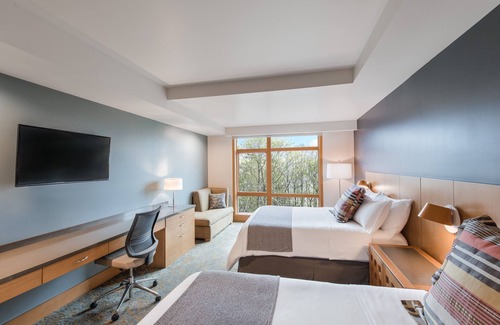 SeaTac Hotel | Cedarbrook Lodge
