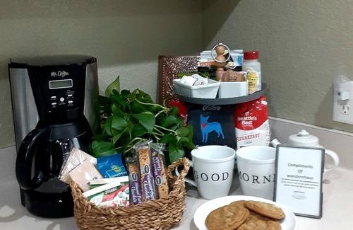 Cedarburg Apartment | Cedarburg apartment in prime location on Washington Ave