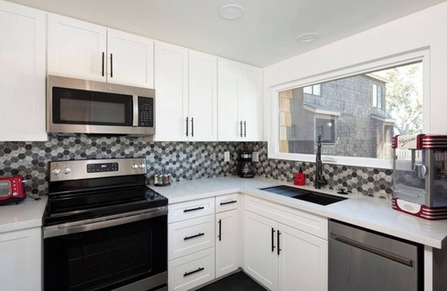San Luis Obispo Apartment | Cedarwood Retreat| Furnished 30 day stay|SLO life