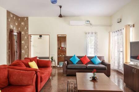Kalyan Nagar Villa | CedarWood Villa by Red Olive Independent Bunglow