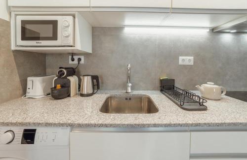 Sao Miguel do Rio Torto Apartment | Cedofeita Loft by Hosty