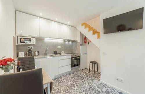 Sao Miguel do Rio Torto Apartment | Cedofeita Loft by Hosty