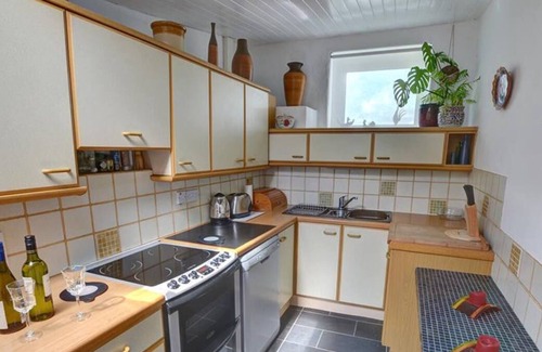 Cwm-y-glo House | Cefn Bwlch Bach in Caernarfon