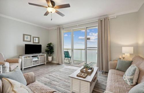 Miramar Beach Apartment | Celadon 1506 Beachfront 1 BR 2 BA sleeps 6