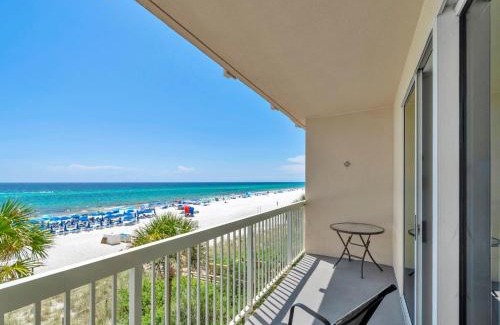 Miramar Beach House | Celadon 203