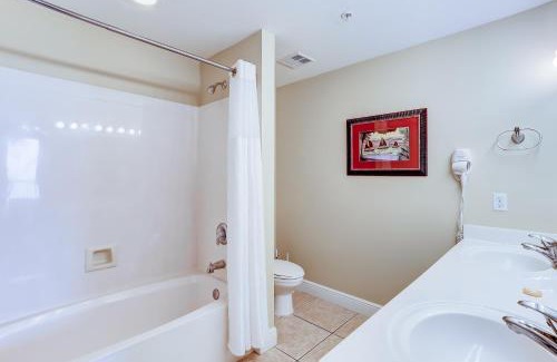 Miramar Beach Apartment | Celadon Beach 908