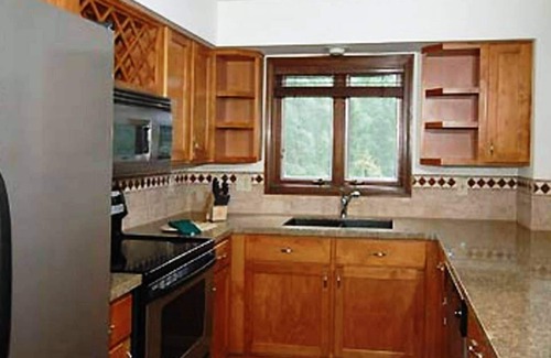 Avon Condo | Celebrate New Year's at Falcon Point