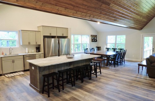 Lakeside Estates House | Celebrate Spring at Norris Lake! Private Dock/Slide, Firepit, HotTub, & Views!