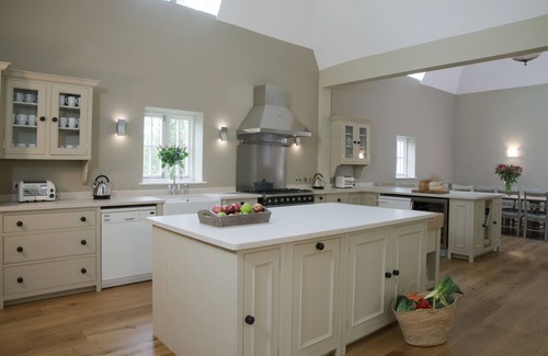 Stonegate House | Celebration House for large groups by Bloom Stays with private swimming pool - sleeps 32