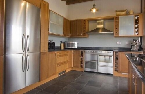 Driffield House | Celebration House/Victorian Railway Conversion. Sleeps up to 18 guests.