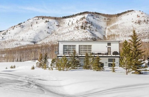 Basalt House | Celebrity inspired mountain retreat close to Aspen