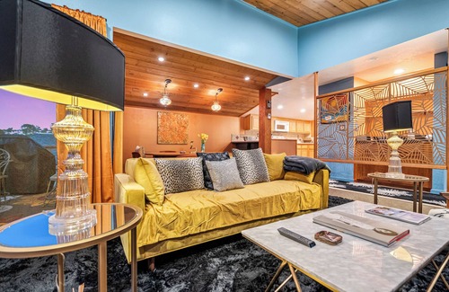 Solana Beach Condo | Celebrity owned, 1800 sq. feet, art filled beachfront property.