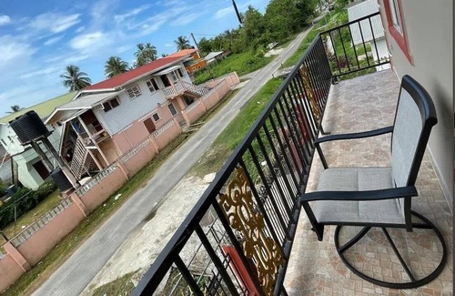 Georgetown Apartment | Celebrity Suite - 3 Bedroom