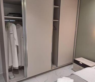 Permet Apartment | Celeste Guest House