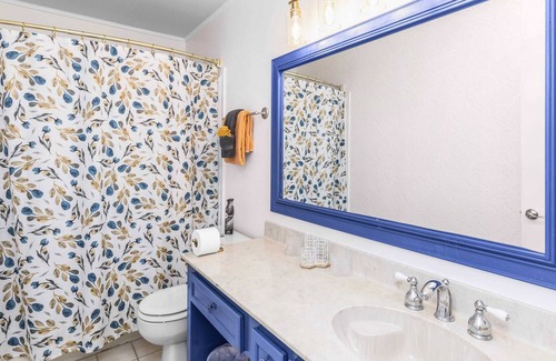 Mary Esther House | Celeste | RV/Boat Parking, Fire Pit, Grill, Beach!