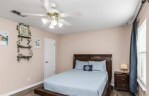 Mary Esther House | Celeste | RV/Boat Parking, Fire Pit, Grill, Beach!