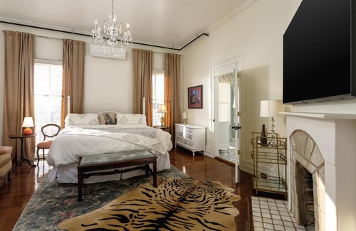 Downtown Bed & Breakfast | Celestine Bed and Breakfast