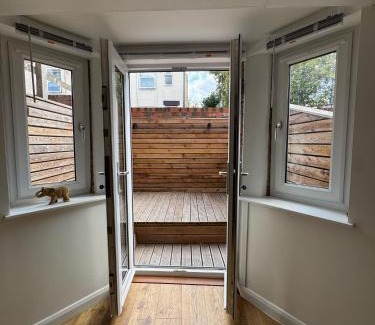 Pontefract Apartment | Cellar Suite