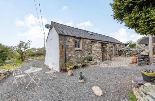 Brynrefail House | Celyn Farm Cottage