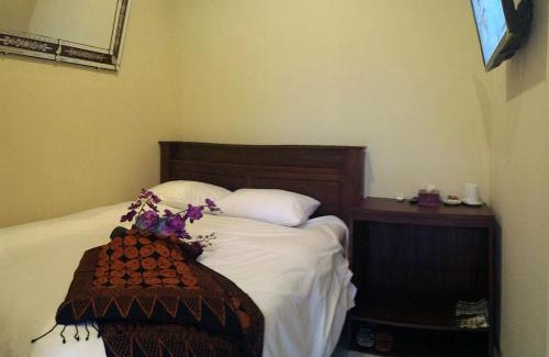 Laweyan House | Cempaka Inn Syariah
