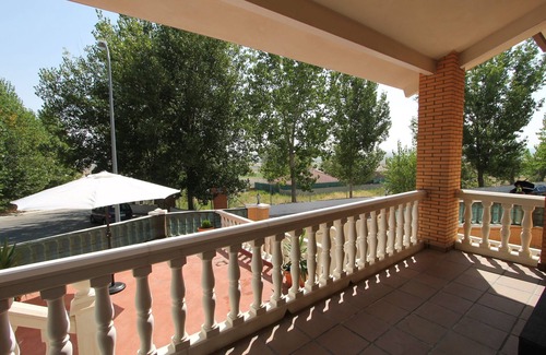Sesena House | Cenador d Valle TuCasaTemporal