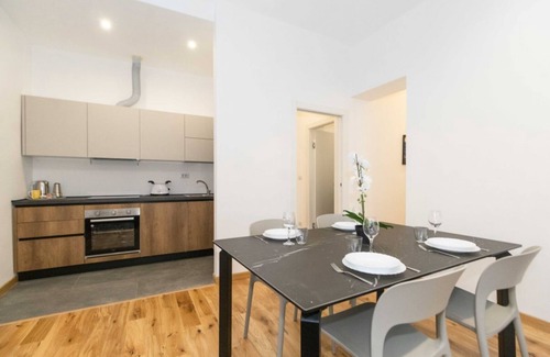 Cenisia Apartment | Cenisia neighborhood! Perosa Spacious Appt x6