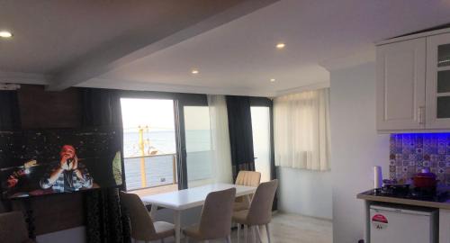 Urla Apartment | CENNETTEN BİR KÖŞE URLA KALABAK