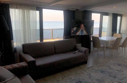 Urla Apartment | CENNETTEN BİR KÖŞE URLA KALABAK