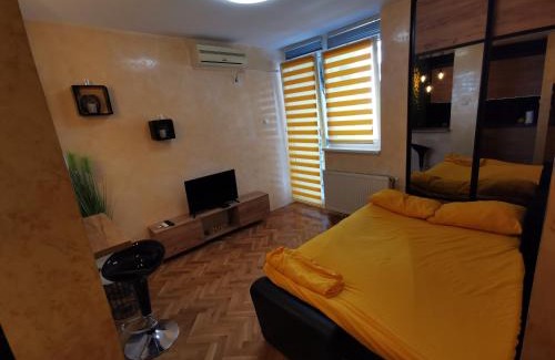 Grbavica Apartment | Centar Stan na dan sa besplatnim parkingom