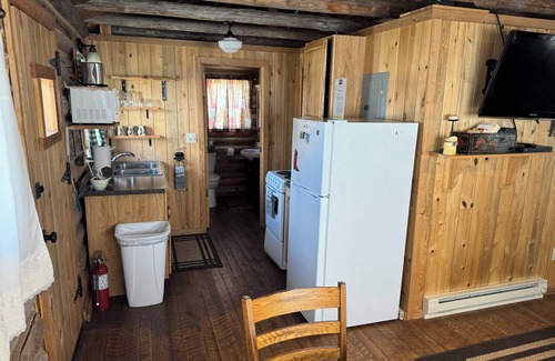 Melrose Cabin | Centennial Cabin -Beautiful Montana Mountain Views