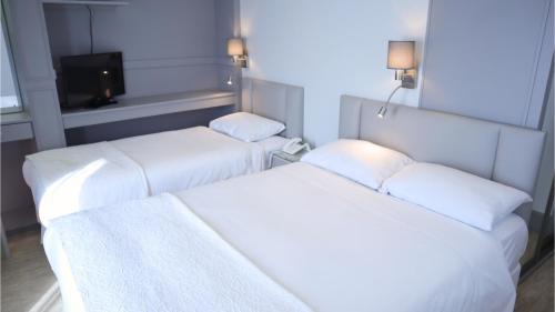 Cambridge Hotel | Centennial Hotel