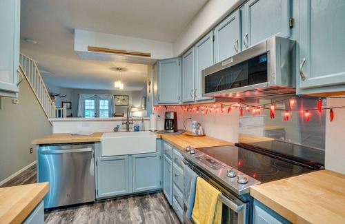 Littleton House | Centennial Townhome ~ 14 Mi to Downtown Denver
