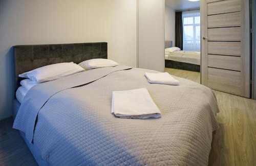 Plunge Apartment | Center apartment