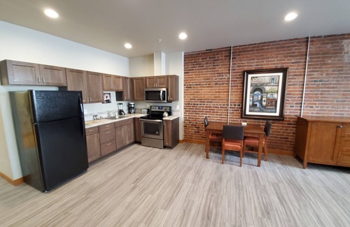 Brownstown Apartment | Center Apt 204 Historical church 1908