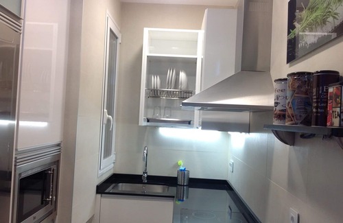 Arapiles Apartment | CENTER Beautiful Studio-Suite with Wifi and AC. Bright, very quiet