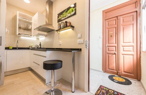 Arapiles Apartment | CENTER Beautiful Studio-Suite with Wifi and AC. Bright, very quiet