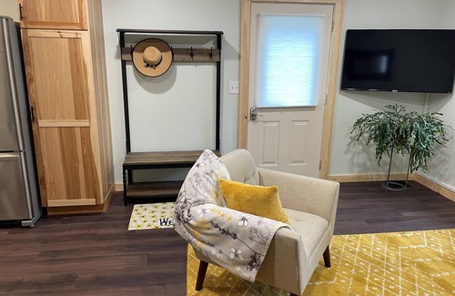 Oneonta Apartment | Center City Suite