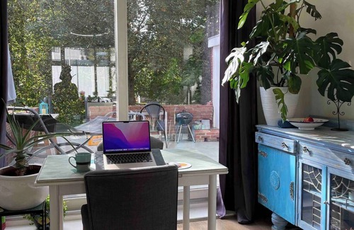 Binnenstad-Oost Apartment | Center duplex flat with terrace by hospital UMCG