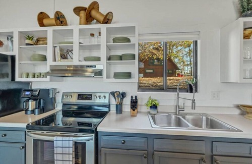 Smithville House | Center Hill Lake Chalet with lake view!