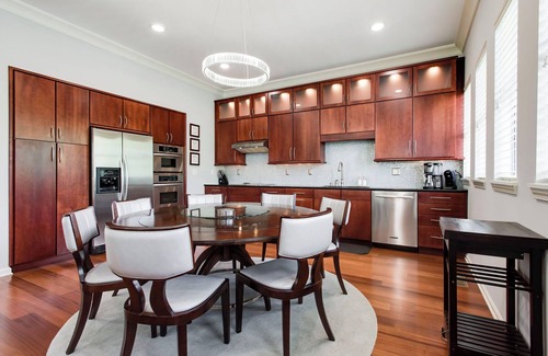 Silver Point House | Center Hill Lake House, Walk to Hurricane Marina. Sleeps 10