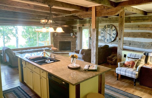Smithville House | Center Hill Lake, Historic Log Cabin updated with amazing Lake/Mountain views!