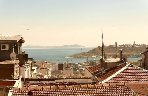 Pera Apartment | Center Location 2 Bedroom Amazing Flat in Taksim