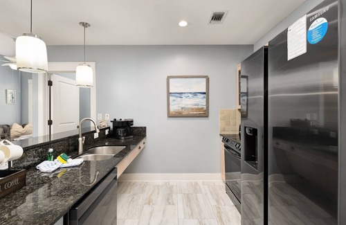 Baytowne Wharf Condo | Center of Baytowne Village: Pool ~ Gym ~ Golf!