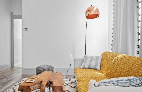 Little Italy Apartment | Center of Little Italy #2