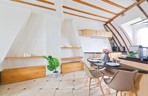 Strasbourg -Saint-Denis Apartment | Center of Paris Luxurious Studio Apartment Free NetFlix