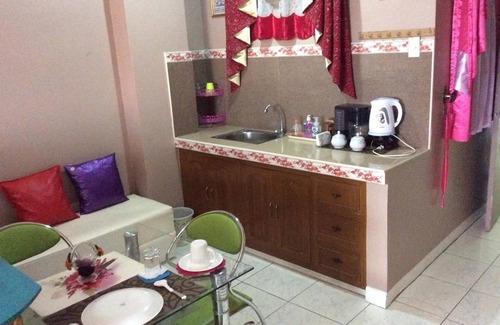 Barangay Poblacion House | Center Parkway Pension House