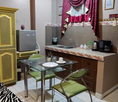 Barangay Poblacion Hotel | Center Parkway Pension House