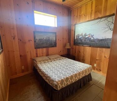 Minden House | Center Stage Yellow Rose Canyon